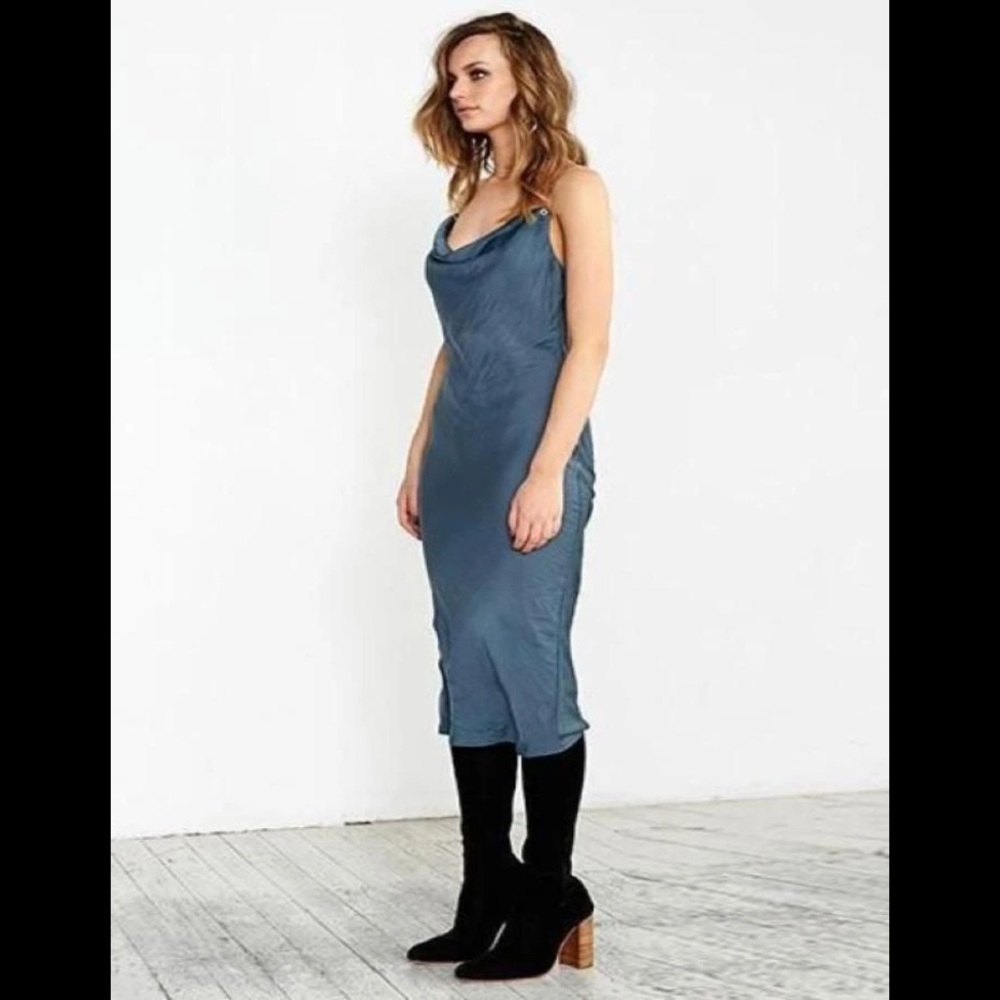 CHAIN MIDI DRESS (FINAL SALE) - Picture 3 of 4
